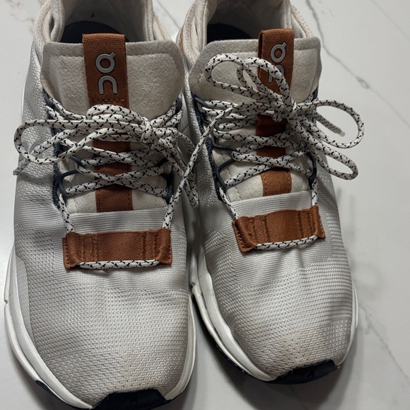 On Running Women's White and Tan Sneakers - Picture 4 of 16